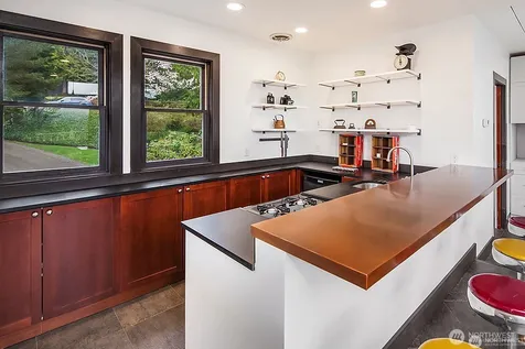 1718 292nd Place NE Carnation WA 98014