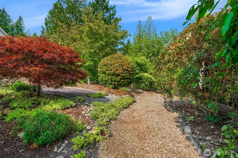 1718 292nd Place NE Carnation WA 98014