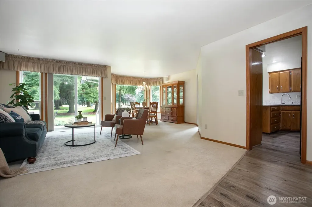 6830 Golf View Drive Lynden WA 98264