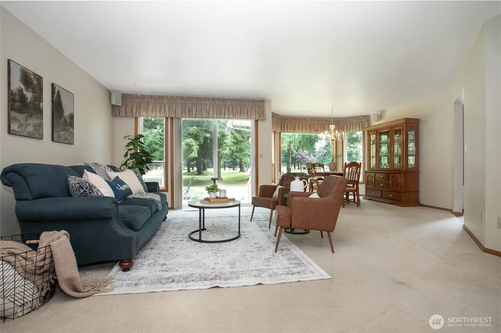 6830 Golf View Drive Lynden WA 98264