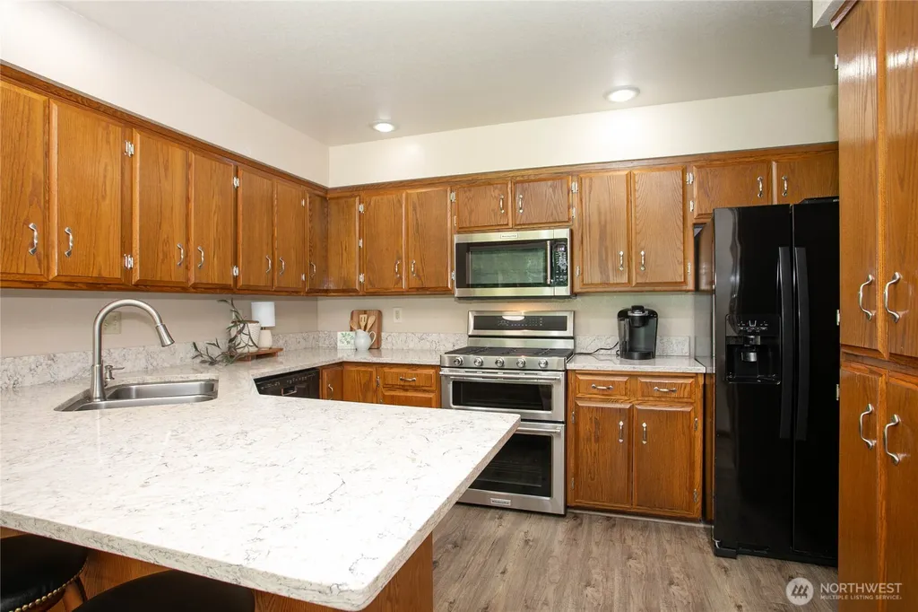 6830 Golf View Drive Lynden WA 98264