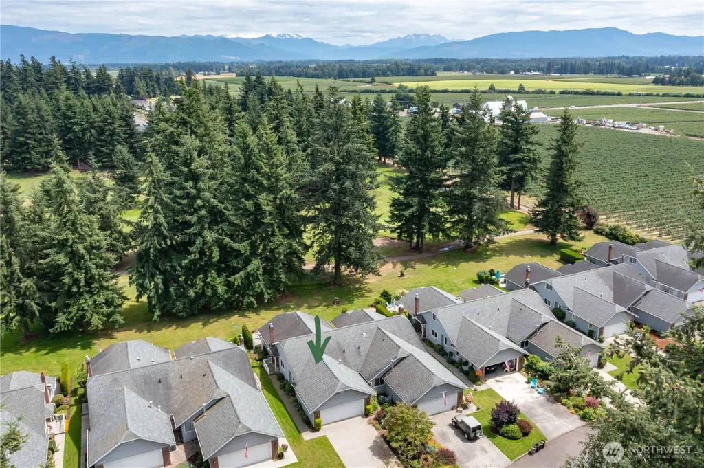 6830 Golf View Drive Lynden WA 98264