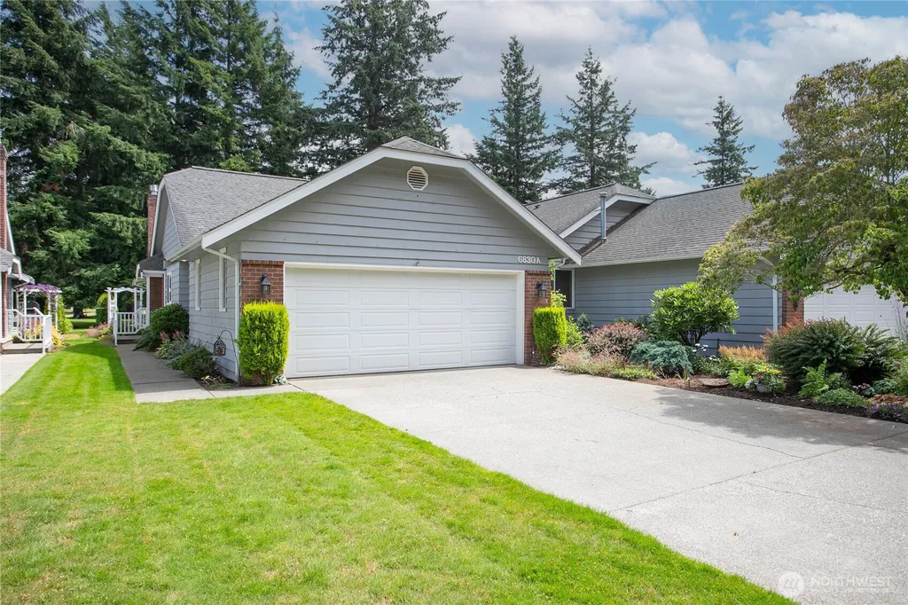 6830 Golf View Drive Lynden WA 98264