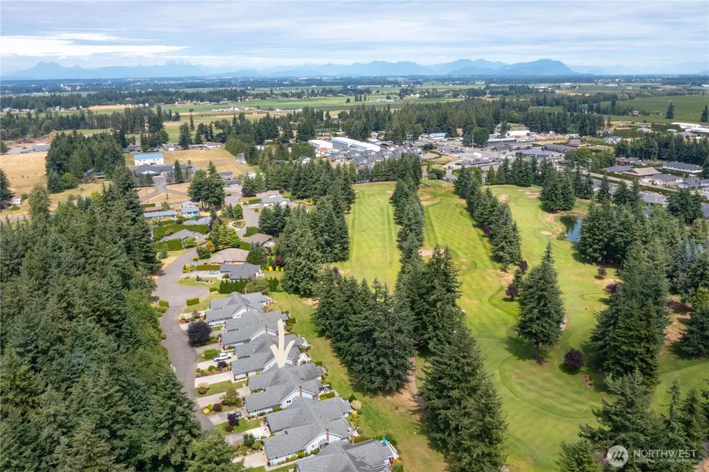 6830 Golf View Drive Lynden WA 98264