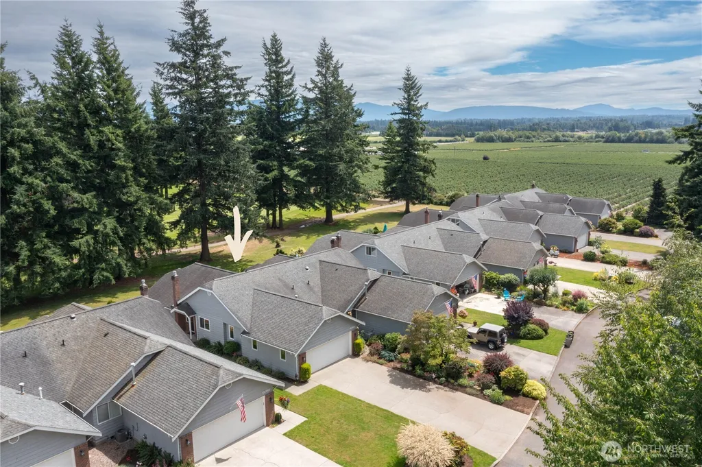 6830 Golf View Drive Lynden WA 98264
