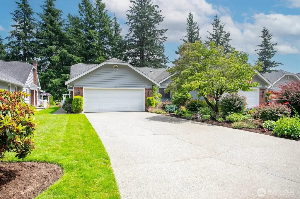 6830 Golf View Drive Lynden WA 98264
