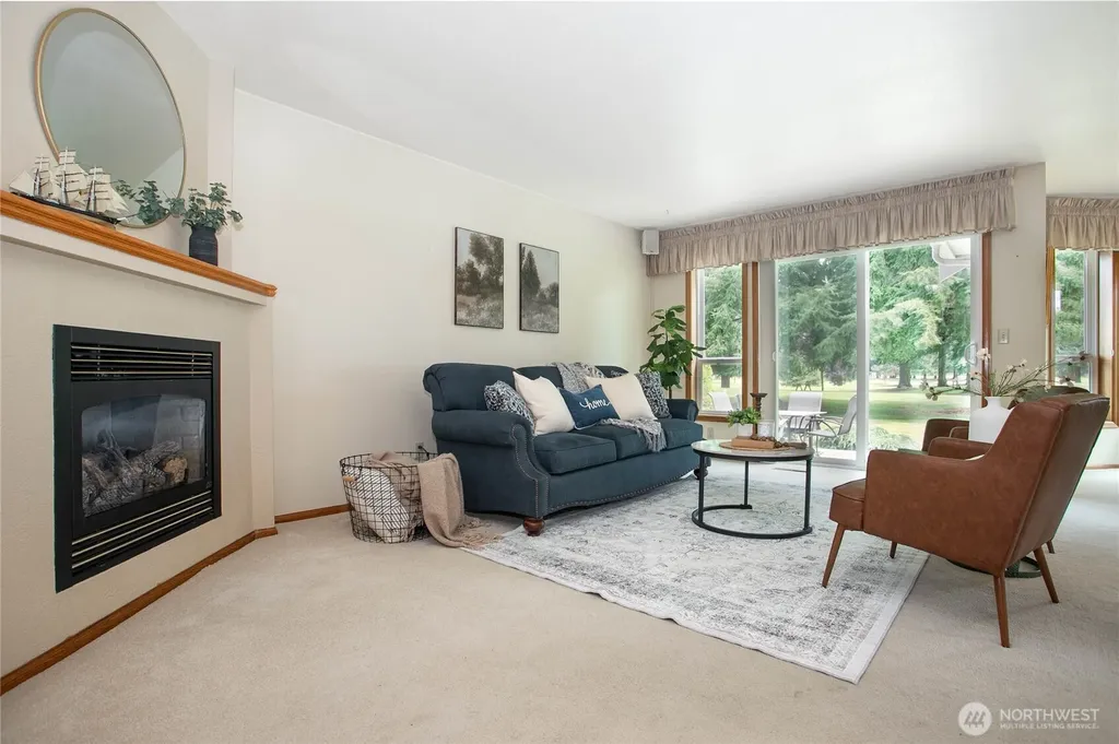 6830 Golf View Drive Lynden WA 98264