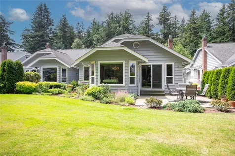 6830 Golf View Drive Lynden WA 98264