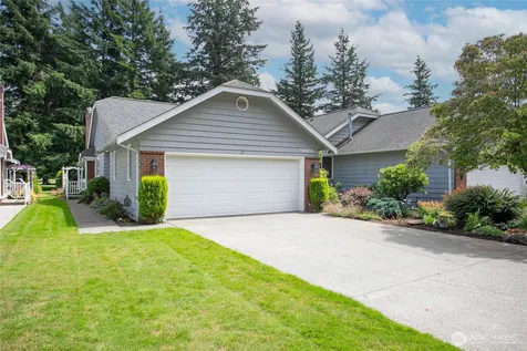 6830 Golf View Drive Lynden WA 98264