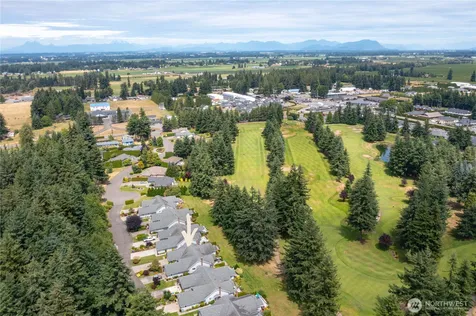 6830 Golf View Drive Lynden WA 98264