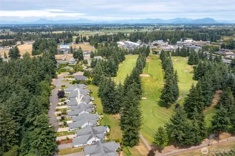 6830 Golf View Drive Lynden WA 98264