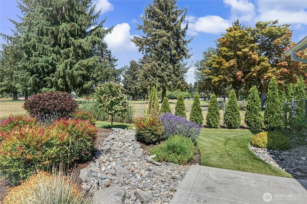 6411 W Sarazen Street SE Olympia WA 98513
