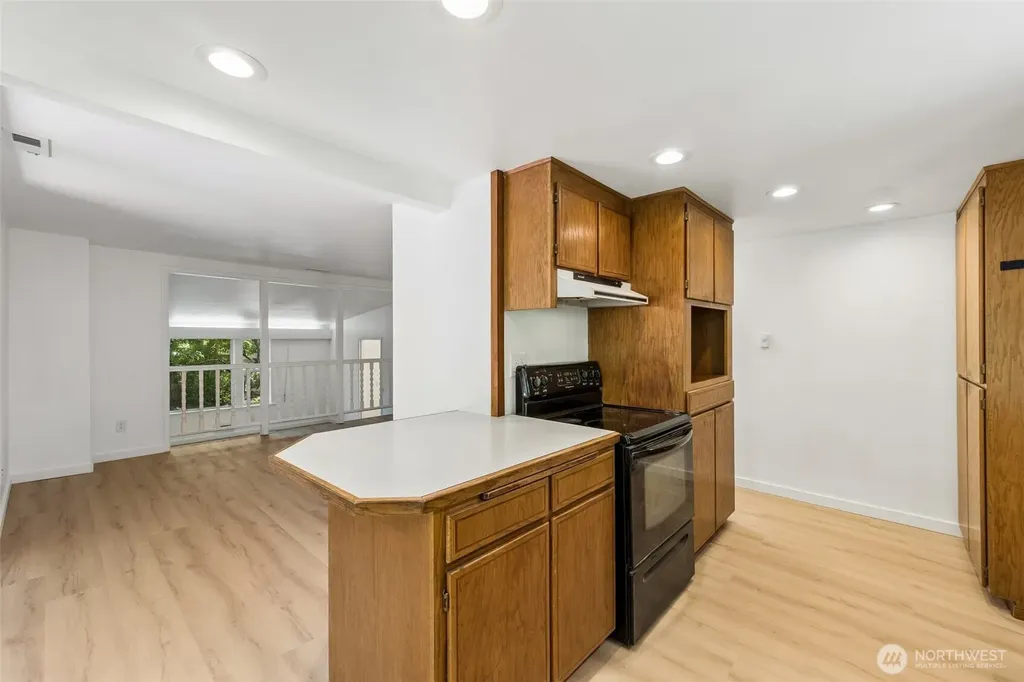 7629 236th Street SW Edmonds WA 98026