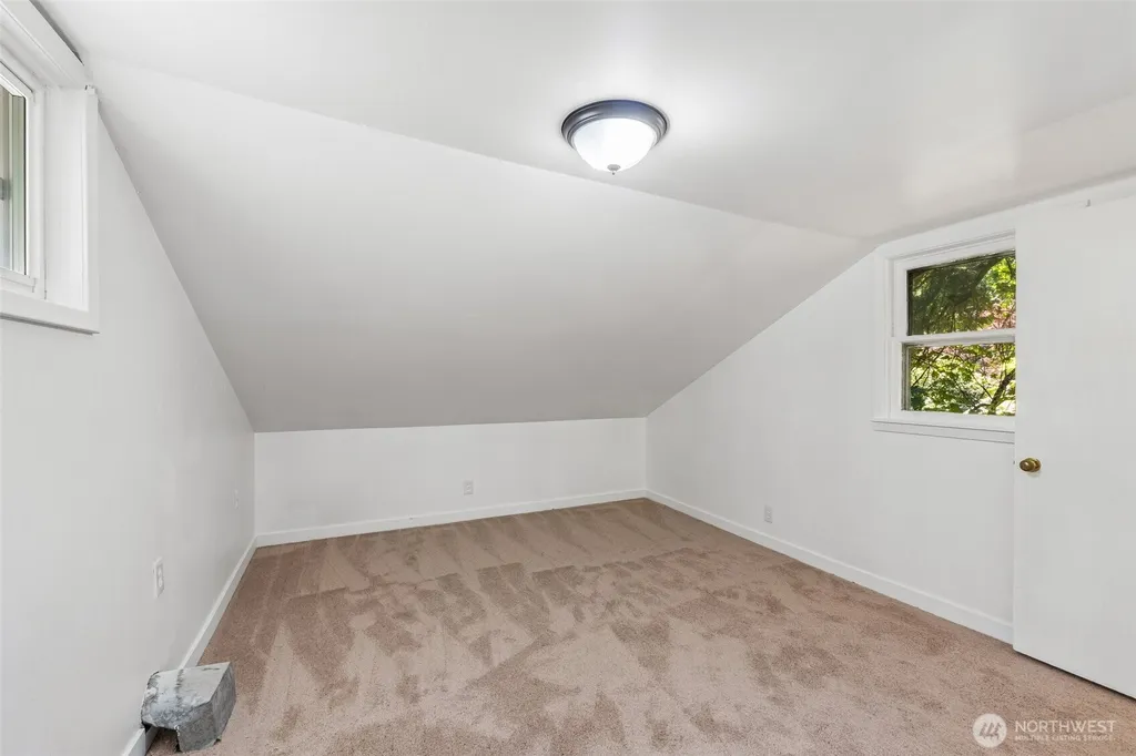7629 236th Street SW Edmonds WA 98026