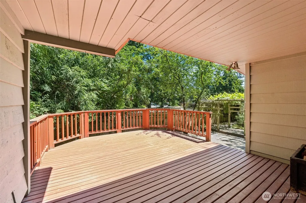 7629 236th Street SW Edmonds WA 98026