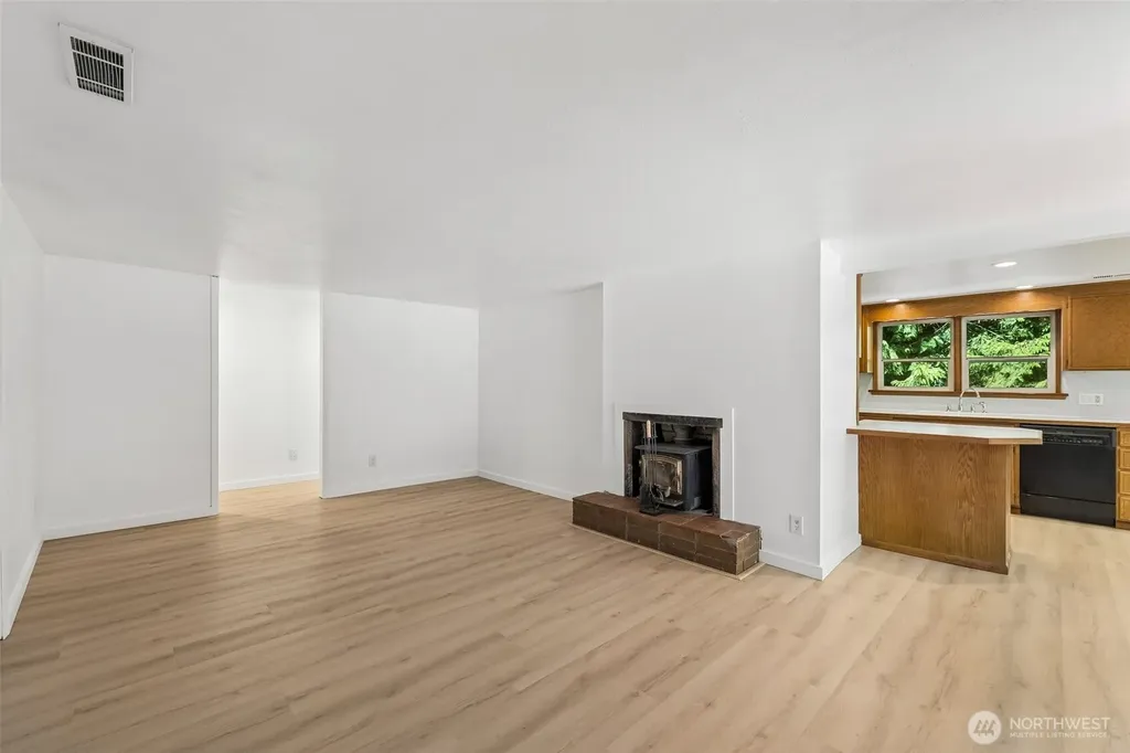 7629 236th Street SW Edmonds WA 98026