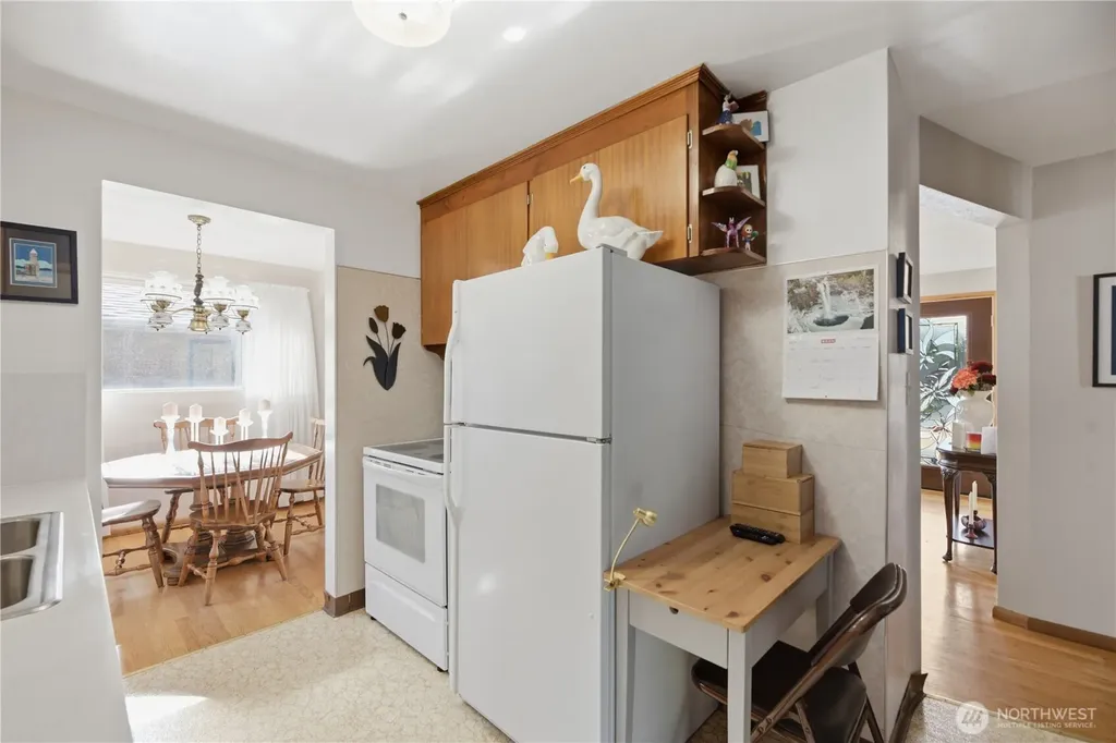 3947 SW Portland Street Seattle WA 98136