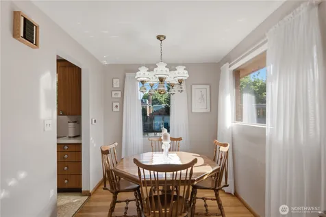 3947 SW Portland Street Seattle WA 98136