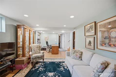 3947 SW Portland Street Seattle WA 98136