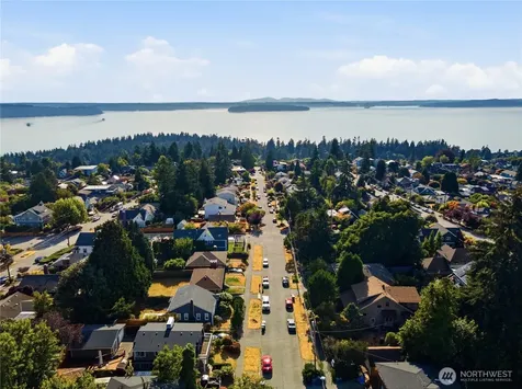 3947 SW Portland Street Seattle WA 98136