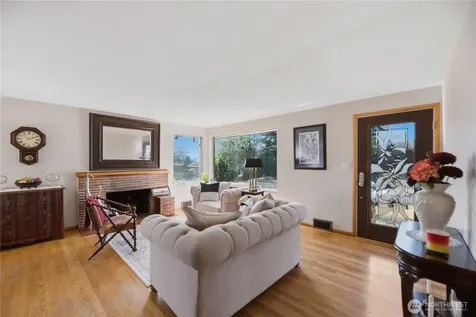 3947 SW Portland Street Seattle WA 98136