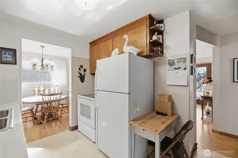 3947 SW Portland Street Seattle WA 98136