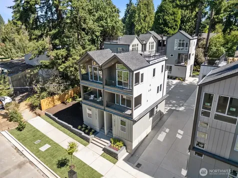10750 Interlake Avenue N Seattle WA 98133