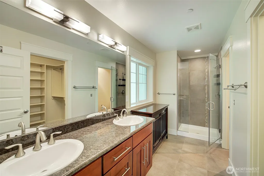 11408 99th Place NE Kirkland WA 98033