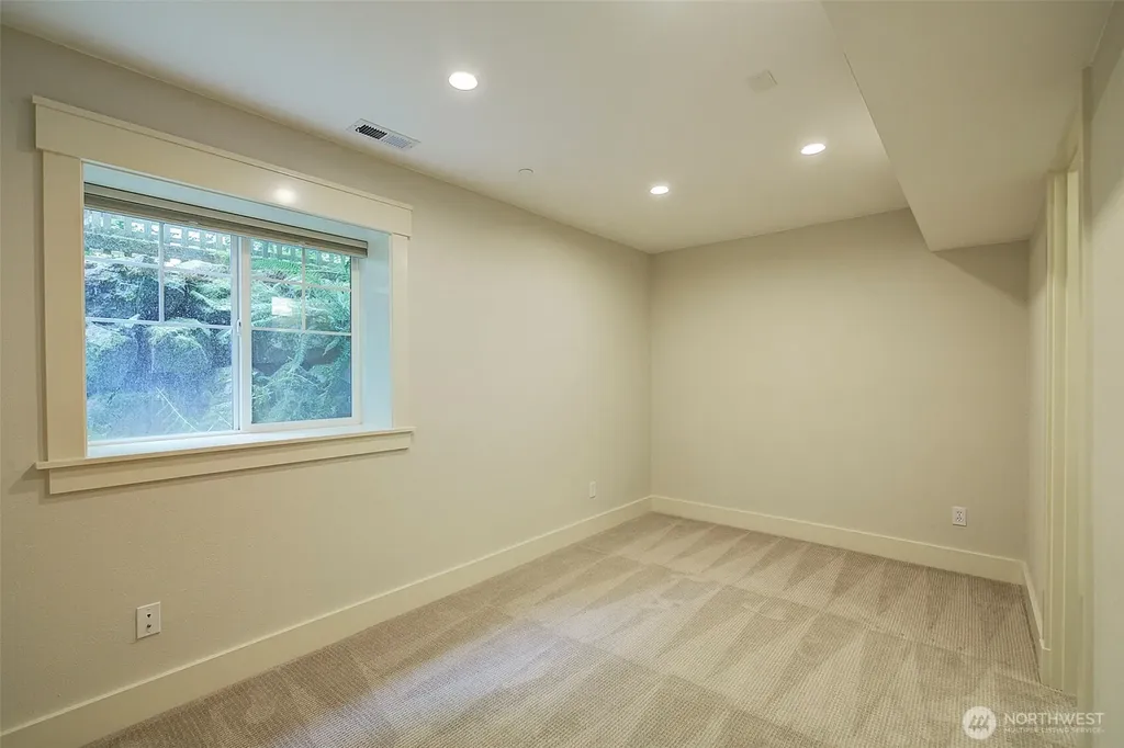 11408 99th Place NE Kirkland WA 98033