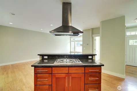 11408 99th Place NE Kirkland WA 98033
