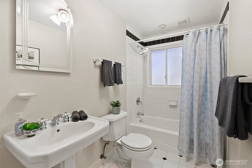 1036 146th Avenue SE Bellevue WA 98007