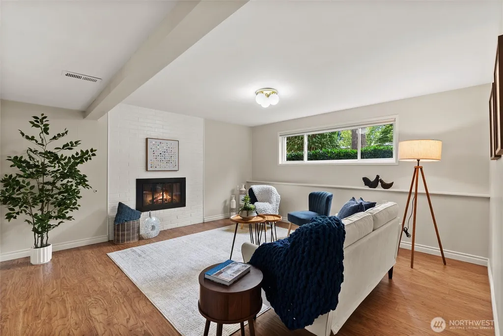1036 146th Avenue SE Bellevue WA 98007
