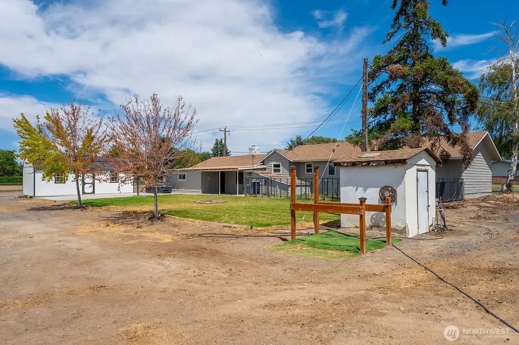 2096 Hamilton Road NE Moses Lake WA 98837