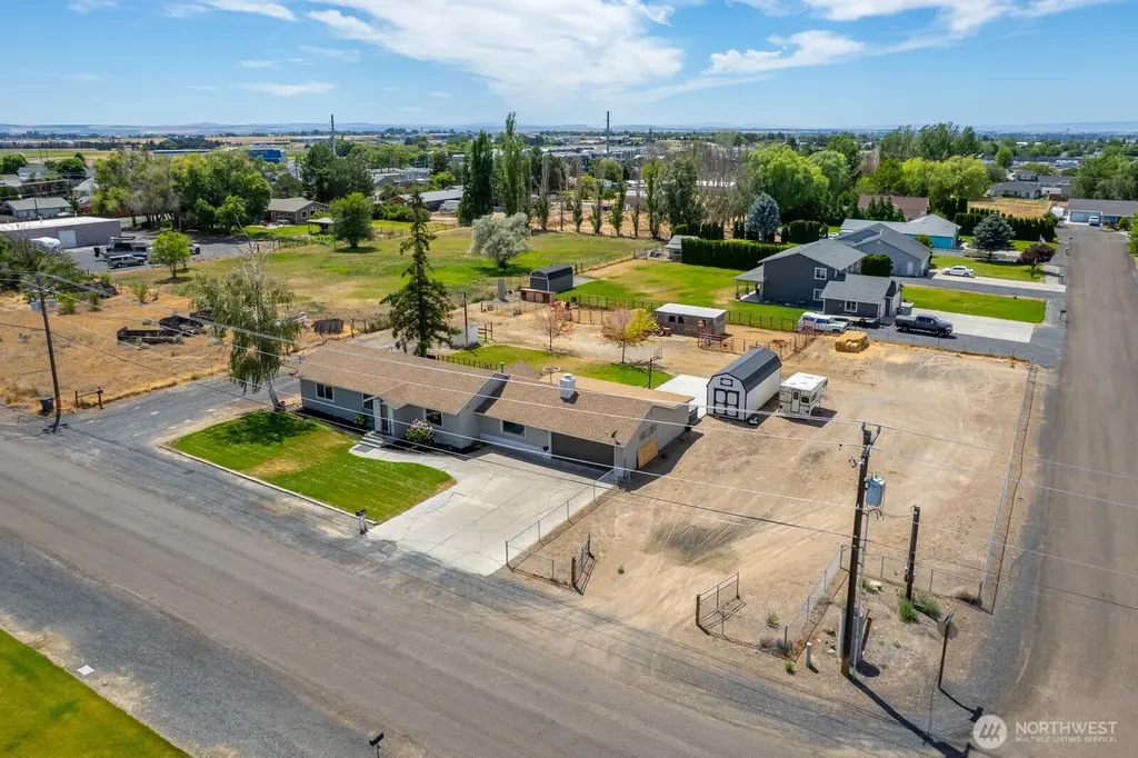 2096 Hamilton Road NE Moses Lake WA 98837
