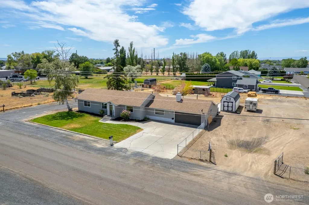 2096 Hamilton Road NE Moses Lake WA 98837