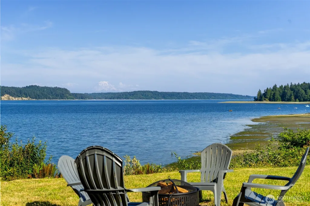 804 E Colonel Wright Road Shelton WA 98584