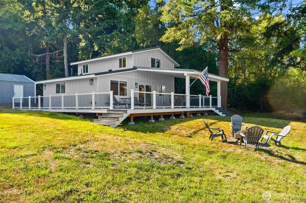 804 E Colonel Wright Road Shelton WA 98584