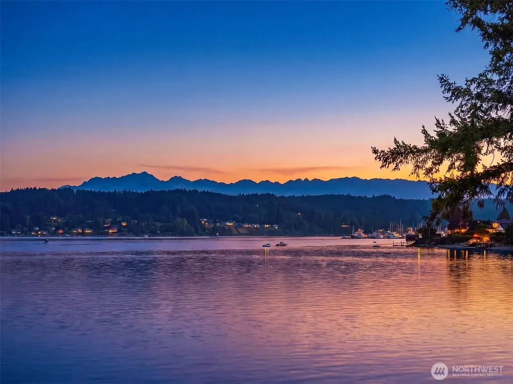 17011 Lemolo Shore Drive NE Poulsbo WA 98370