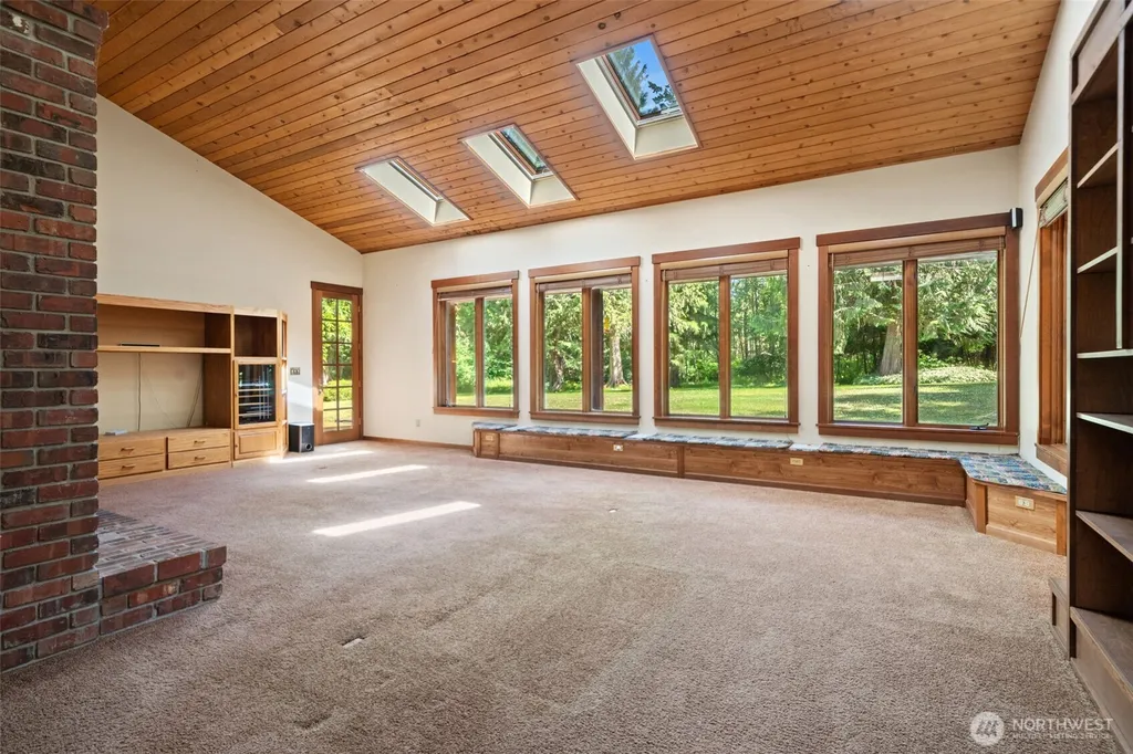 25 Lostwood Lane Sequim WA 98382