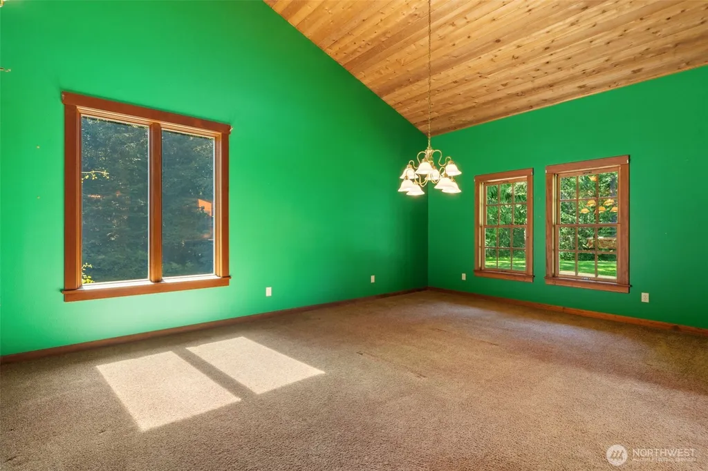 25 Lostwood Lane Sequim WA 98382