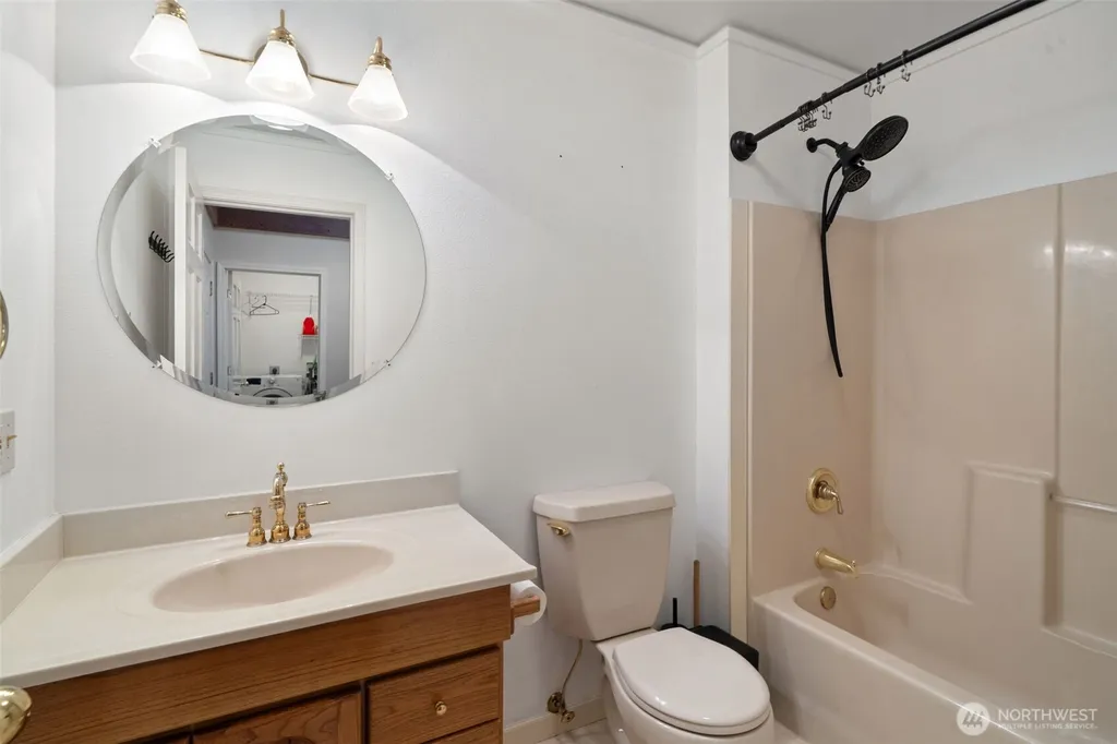 25 Lostwood Lane Sequim WA 98382