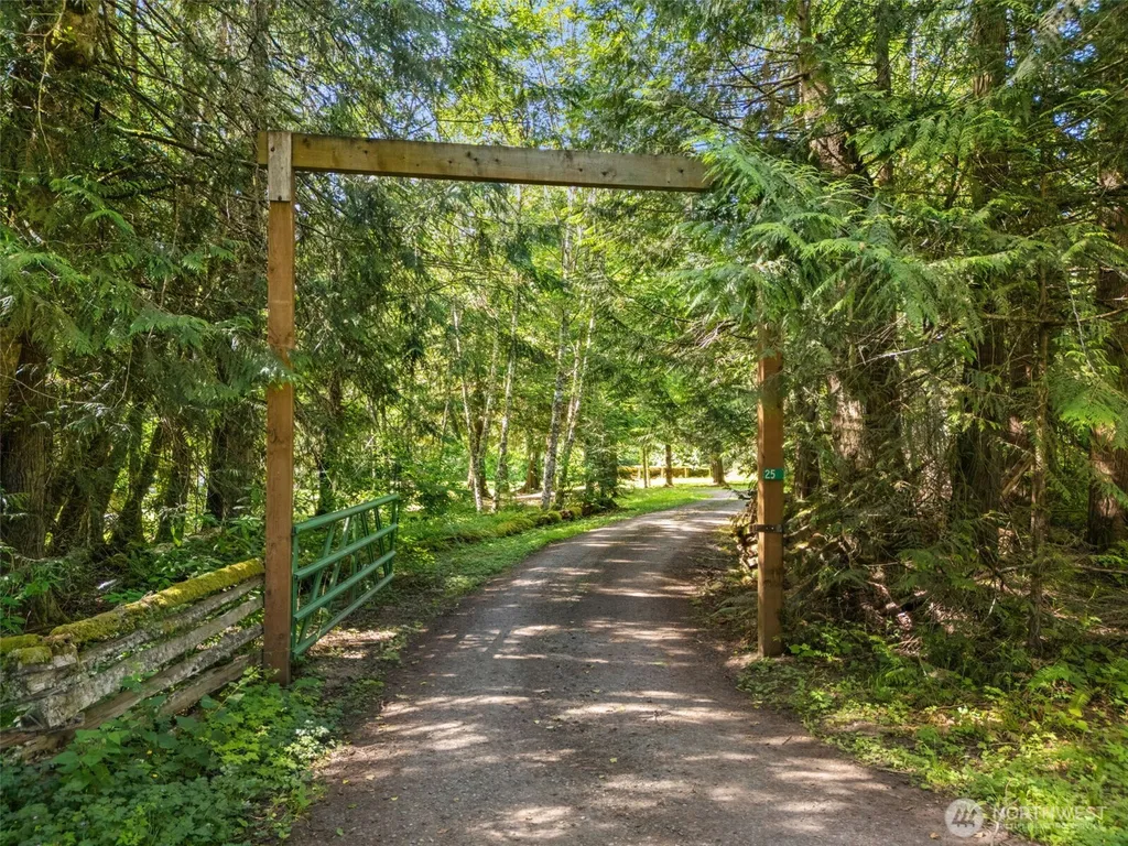 25 Lostwood Lane Sequim WA 98382