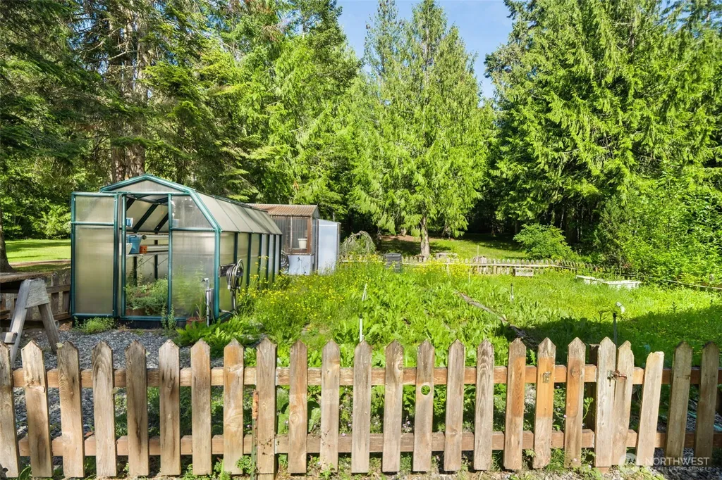 25 Lostwood Lane Sequim WA 98382