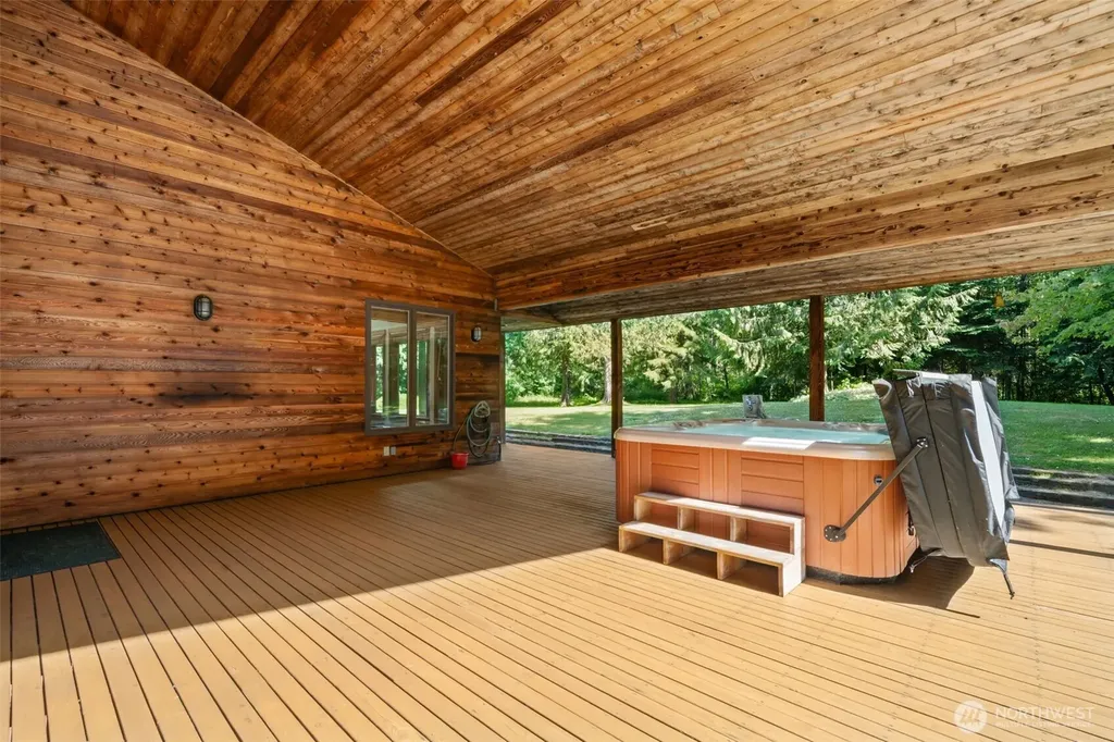 25 Lostwood Lane Sequim WA 98382