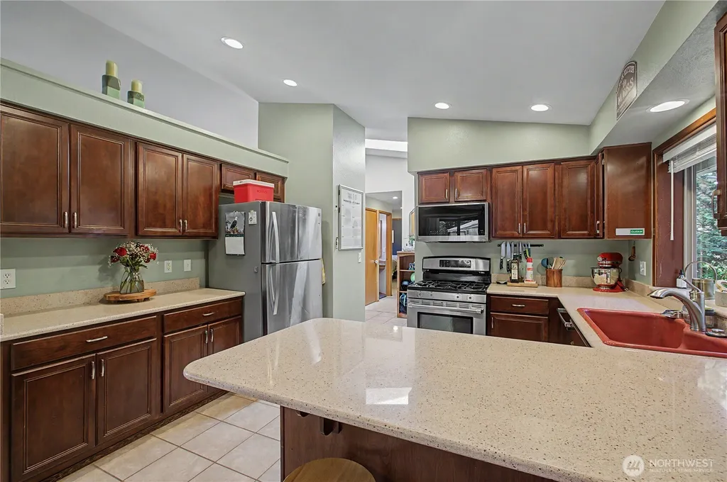 6124 Shady Lane SE Lacey WA 98503