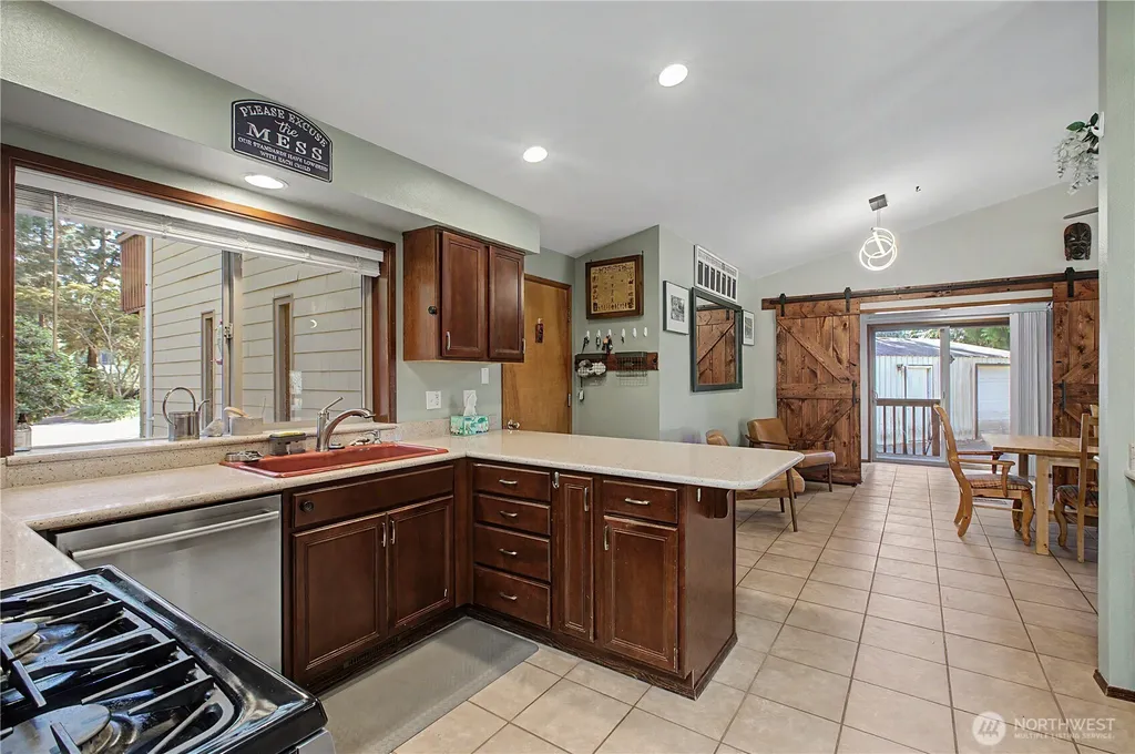 6124 Shady Lane SE Lacey WA 98503
