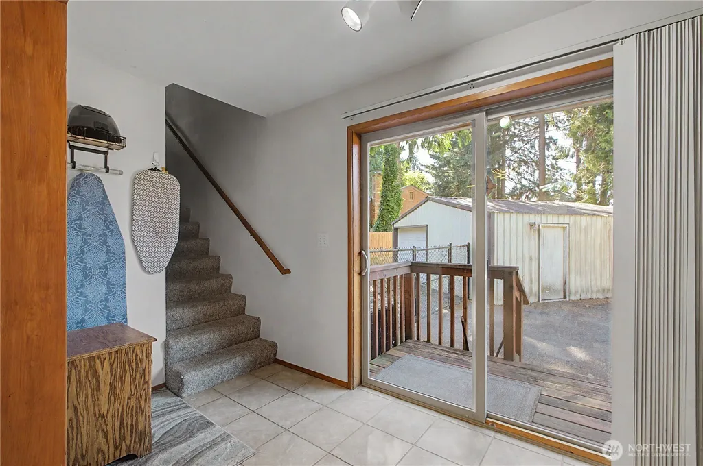 6124 Shady Lane SE Lacey WA 98503