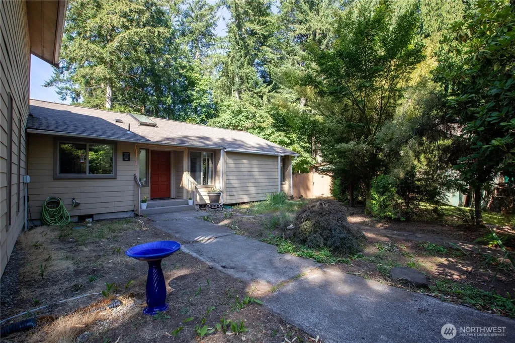 6124 Shady Lane SE Lacey WA 98503