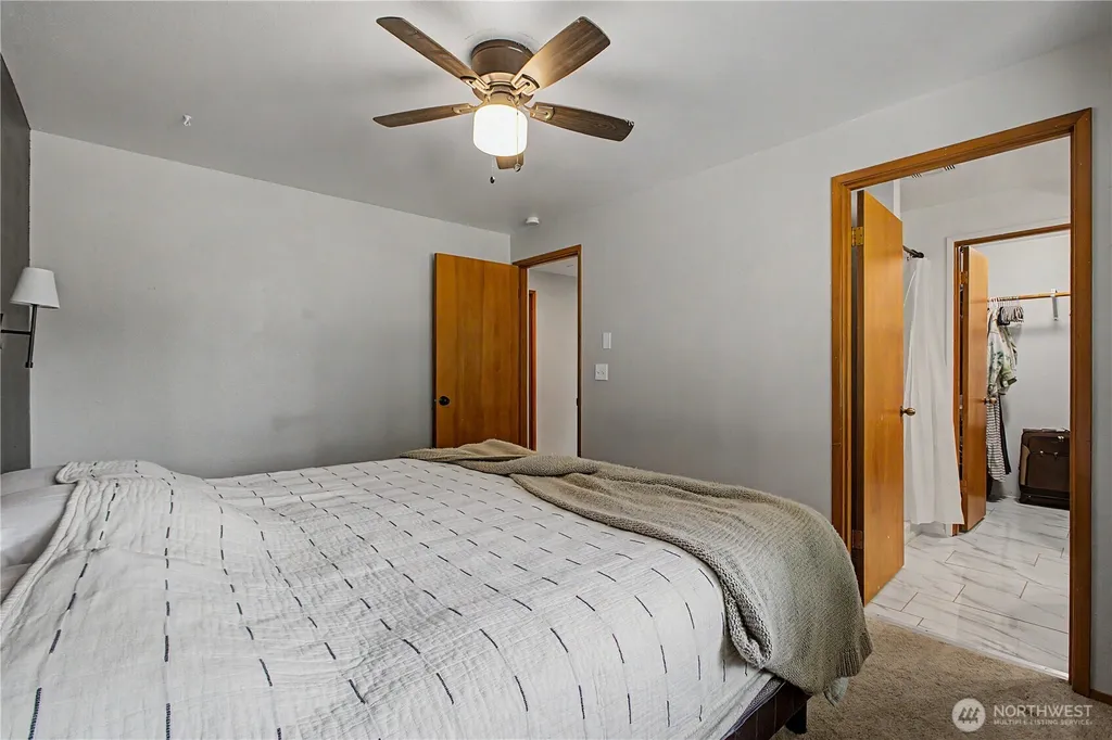 6124 Shady Lane SE Lacey WA 98503