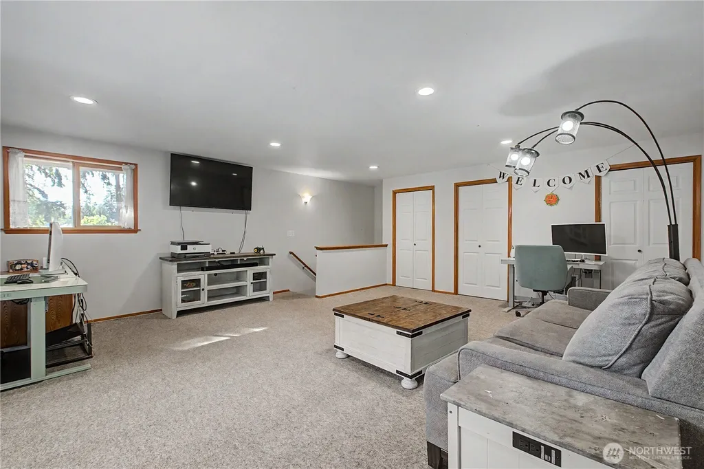 6124 Shady Lane SE Lacey WA 98503